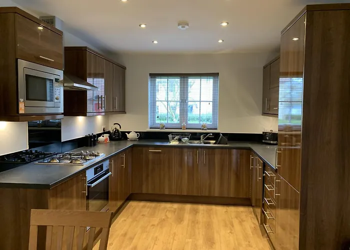 Anchors Away At The Bay Filey, Sleeps 7, 2 Dogs Welcome For Free Too