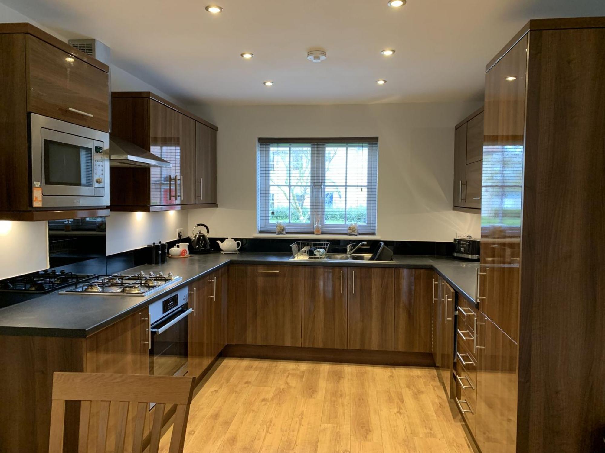 Anchors Away At The Bay Filey, Sleeps 7, 2 Dogs Welcome For Free Too * Filey